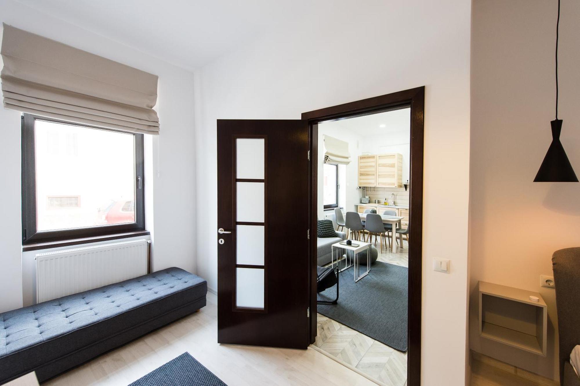 Charming Old Town Flat With Mountain View Lejlighed Braşov Eksteriør billede